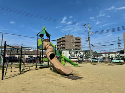 [桜井中央児童公園]近鉄特急“ひのとり”“しまかぜ”に乗れる公園‼